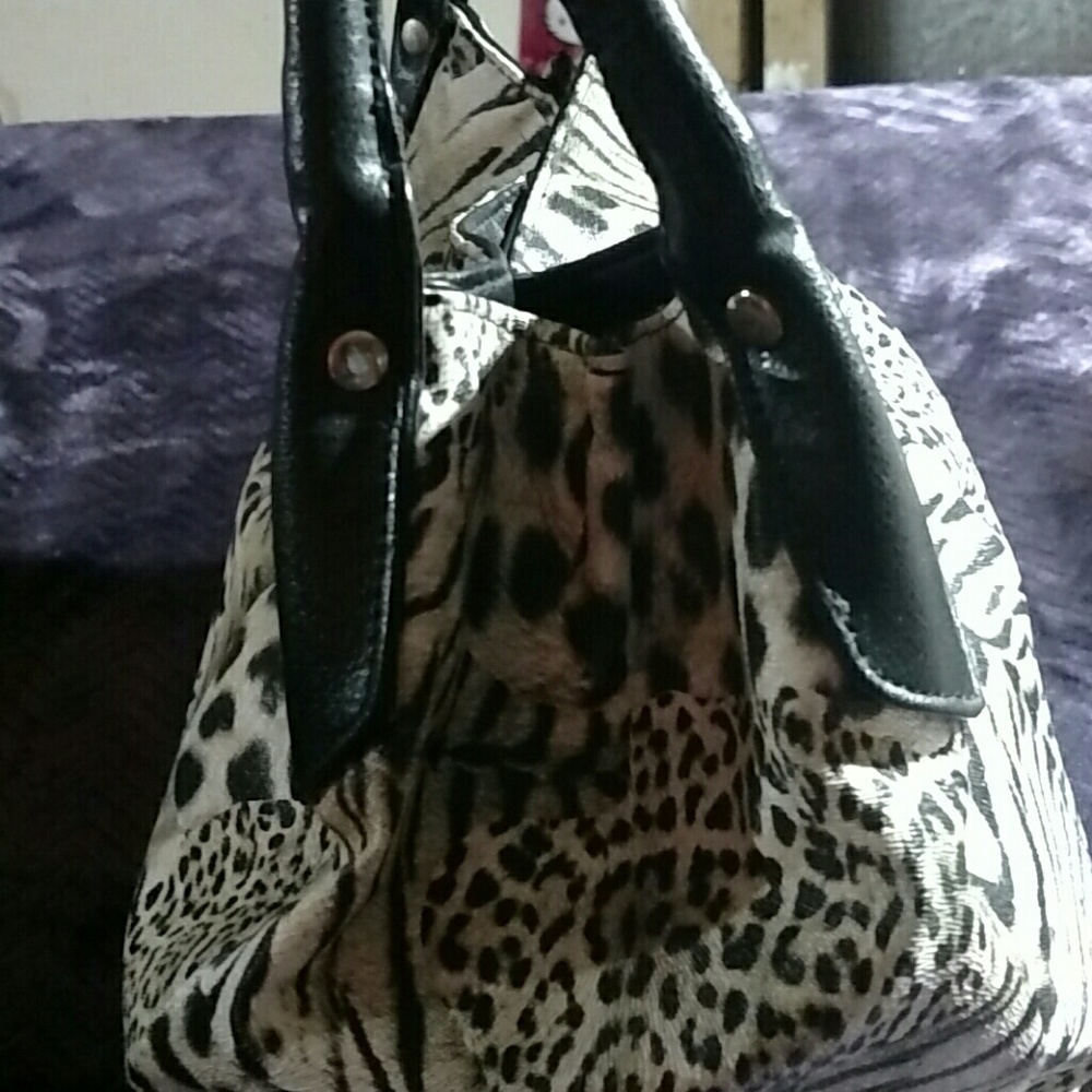 Purse - Picture 2 of 3